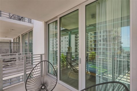 Condominio en venta en Miami Beach, Florida, 30.75 m2 № 1861033 - foto 24