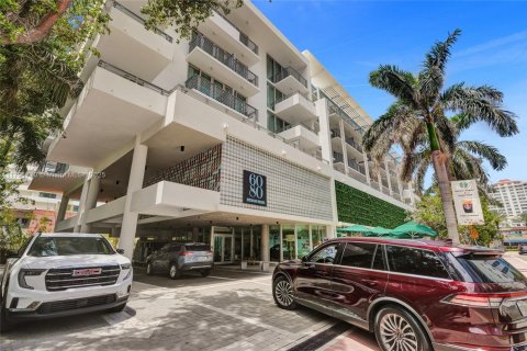 Condominio en venta en Miami Beach, Florida, 30.75 m2 № 1861033 - foto 3
