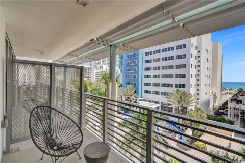 Condominio en venta en Miami Beach, Florida, 30.75 m2 № 1861033 - foto 26
