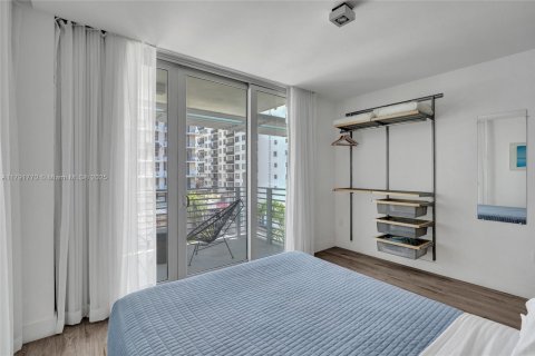 Condominio en venta en Miami Beach, Florida, 30.75 m2 № 1861033 - foto 14