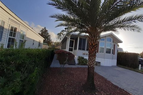 Condo in Clermont, Florida, 1 bedroom № 2108215 - photo 3