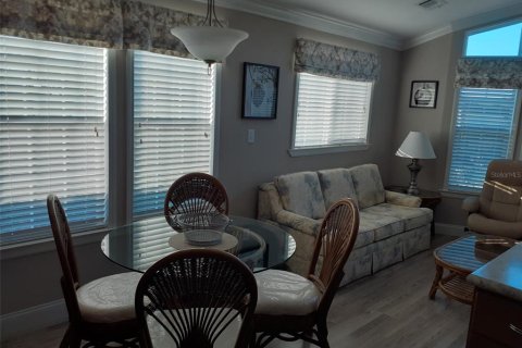 Condo in Clermont, Florida, 1 bedroom № 2108215 - photo 13