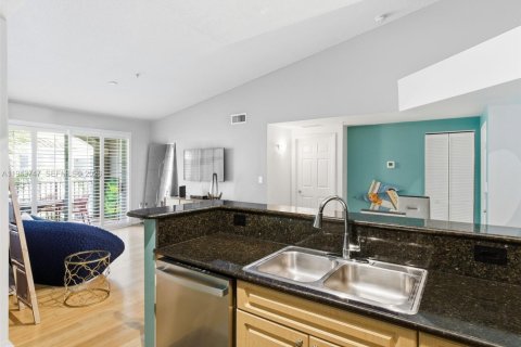 Copropriété à vendre à Miami, Floride: 2 chambres, 91.88 m2 № 2001312 - photo 7