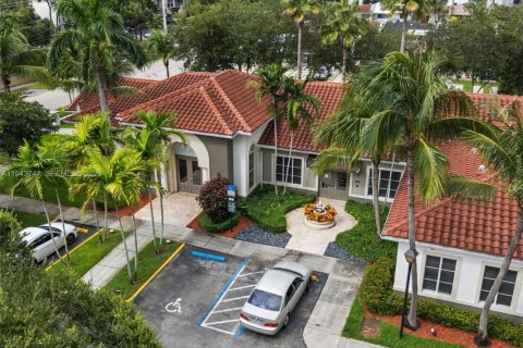 Copropriété à vendre à Miami, Floride: 2 chambres, 91.88 m2 № 2001312 - photo 27