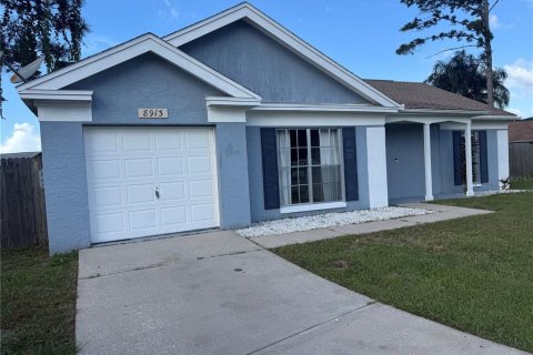 Villa ou maison à louer à New Port Richey, Floride: 4 chambres, 110.55 m2 № 2434954 - photo 2