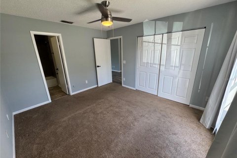 Villa ou maison à louer à New Port Richey, Floride: 4 chambres, 110.55 m2 № 2434954 - photo 7