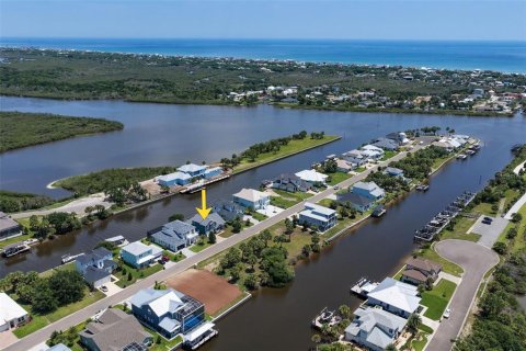 Casa en venta en Flagler Beach, Florida, 4 dormitorios, 218.88 m2 № 2150328 - foto 2
