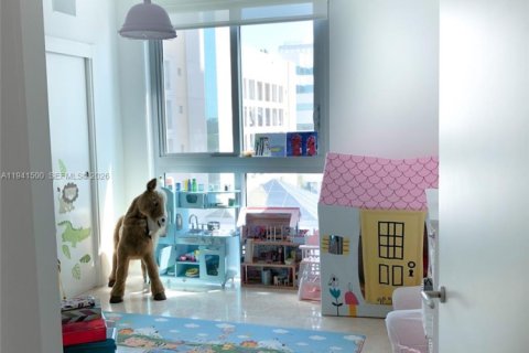 Снять в аренду кондоминиум в Майами, Флорида 3 спальни, 216.74м2, № 1998870 - фото 8