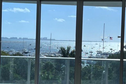 Снять в аренду кондоминиум в Майами, Флорида 3 спальни, 216.74м2, № 1998870 - фото 2