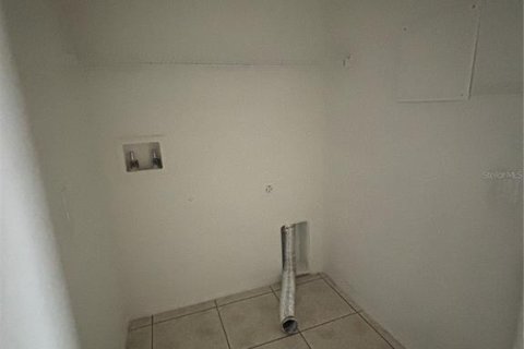 Villa ou maison à louer à Kissimmee, Floride: 3 chambres, 138.42 m2 № 2095799 - photo 6