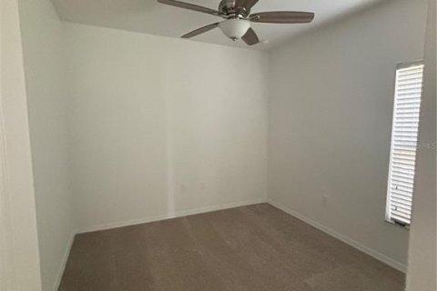Villa ou maison à louer à Kissimmee, Floride: 3 chambres, 138.42 m2 № 2095799 - photo 12