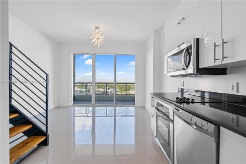 Condominio en venta en Miami, Florida, 1 dormitorio, 55.28 m2 № 1818445 - foto 2