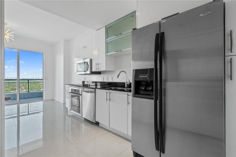 Condominio en venta en Miami, Florida, 1 dormitorio, 55.28 m2 № 1818445 - foto 3