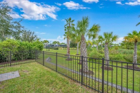 House in Wimauma, Florida 2 bedrooms, 156.63 sq.m. № 2400332 - photo 27