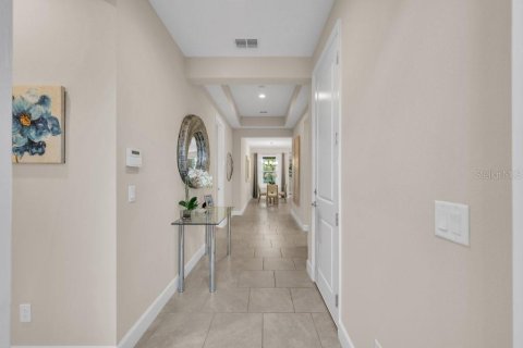 House in Wimauma, Florida 2 bedrooms, 156.63 sq.m. № 2400332 - photo 4
