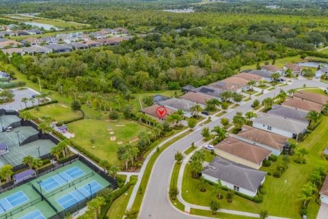 House in Wimauma, Florida 2 bedrooms, 156.63 sq.m. № 2400332 - photo 30
