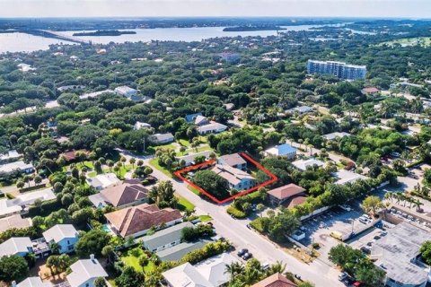Adosado en alquiler en Vero Beach, Florida, 2 dormitorios, 130.06 m2 № 996151 - foto 1