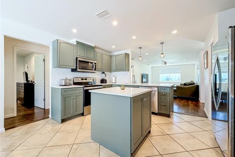 Villa ou maison à vendre à Dunedin, Floride: 3 chambres, 138.24 m2 № 2420406 - photo 12