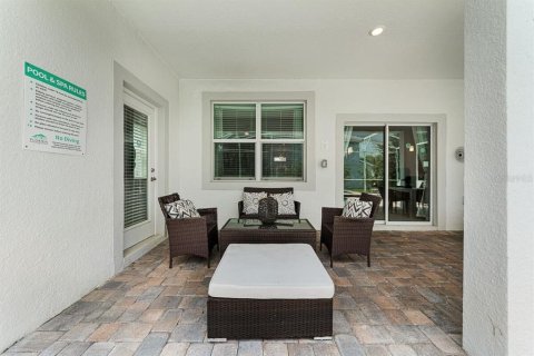 Casa en venta en Davenport, Florida, 6 dormitorios, 284.56 m2 № 1720872 - foto 9