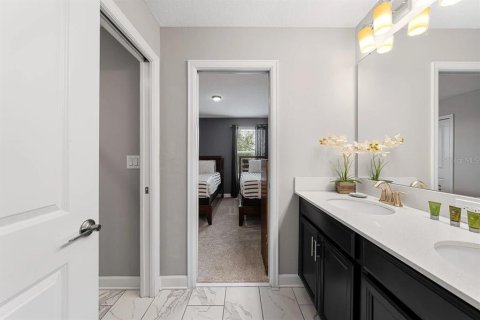 Casa en venta en Davenport, Florida, 6 dormitorios, 284.56 m2 № 1720872 - foto 27