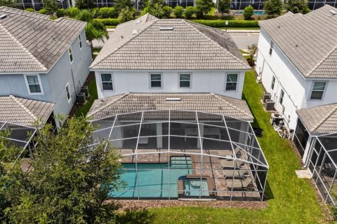 Casa en venta en Davenport, Florida, 6 dormitorios, 284.56 m2 № 1720872 - foto 11