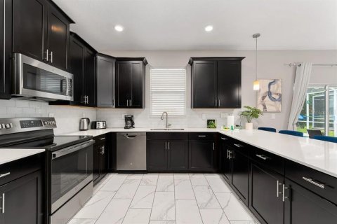 Casa en venta en Davenport, Florida, 6 dormitorios, 284.56 m2 № 1720872 - foto 19
