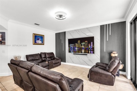 Купить виллу или дом в Майами, Флорида 4 спальни, № 2036066 - фото 15