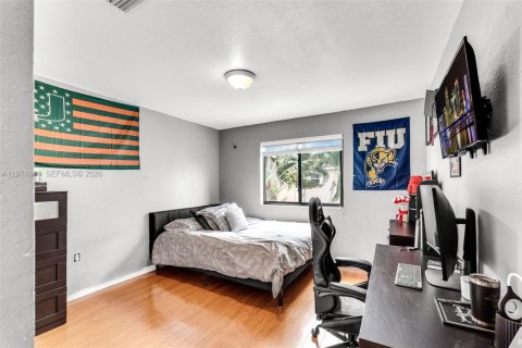 Купить виллу или дом в Майами, Флорида 4 спальни, № 2036066 - фото 26