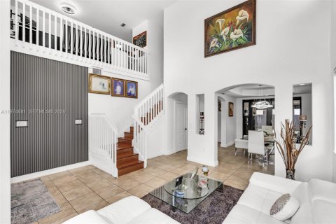 Купить виллу или дом в Майами, Флорида 4 спальни, № 2036066 - фото 7