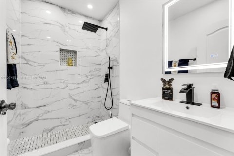 Купить виллу или дом в Майами, Флорида 4 спальни, № 2036066 - фото 18