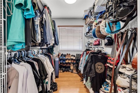 Купить виллу или дом в Майами, Флорида 4 спальни, № 2036066 - фото 25