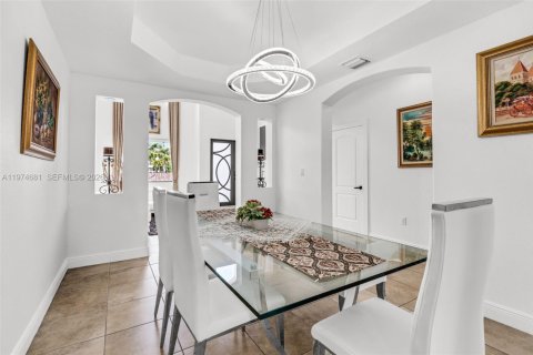 Купить виллу или дом в Майами, Флорида 4 спальни, № 2036066 - фото 10