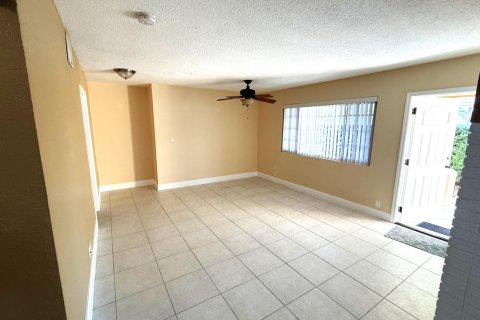 Appartement à louer à Pompano Beach, Floride: 2 chambres, 92.9 m2 № 2190889 - photo 3