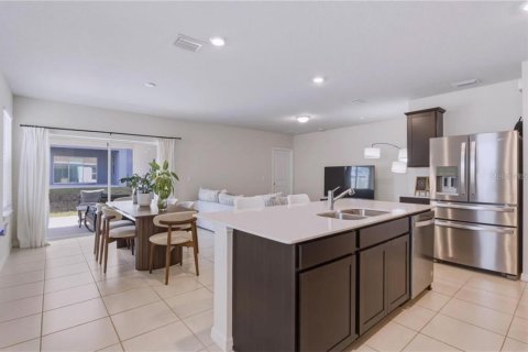 Villa ou maison à louer à Davenport, Floride: 4 chambres, 142.23 m2 № 2397077 - photo 3