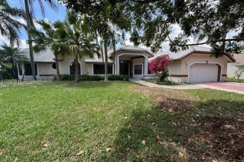 Casa en venta en Coral Springs, Florida, 5 dormitorios, 272.67 m2 № 2066572 - foto 1