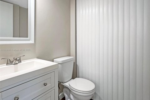 Купить таунхаус в Плантация, Флорида 2 спальни, 127.46м2, № 1779351 - фото 16