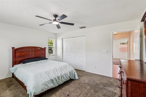 House in Palm Harbor, Florida 3 bedrooms, 154.87 sq.m. № 1824153 - photo 25