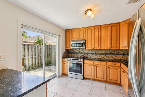 House in Palm Harbor, Florida 3 bedrooms, 154.87 sq.m. № 1824153 - photo 4