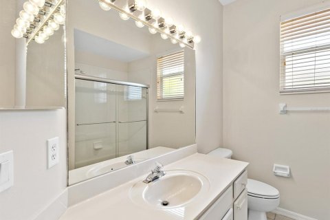 House in Lakewood Ranch, Florida 3 bedrooms, 220.92 sq.m. № 1854590 - photo 29