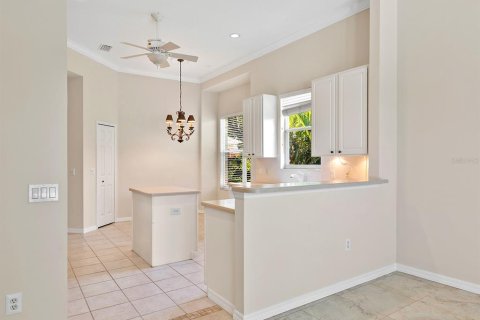 House in Lakewood Ranch, Florida 3 bedrooms, 220.92 sq.m. № 1854590 - photo 17
