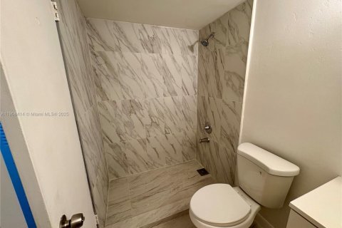 Condominio en venta en Margate, Florida, 2 dormitorios, 68.28 m2 № 1965314 - foto 19