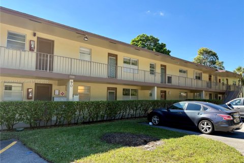 Condominio en venta en Margate, Florida, 2 dormitorios, 68.28 m2 № 1965314 - foto 5