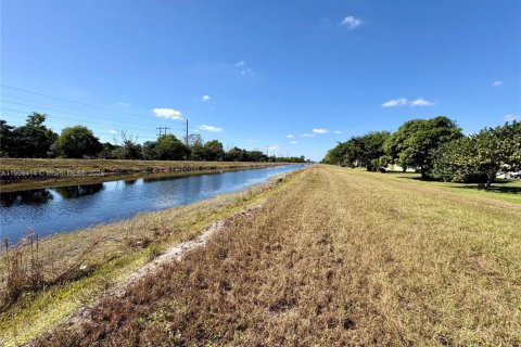 Condominio en venta en Margate, Florida, 2 dormitorios, 68.28 m2 № 1965314 - foto 25