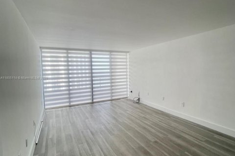 Copropriété à louer à Miami, Floride: 1 chambre, 79.9 m2 № 1934848 - photo 4