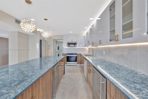 Condominio en venta en Fort Lauderdale, Florida, 3 dormitorios, 230.4 m2 № 1748850 - foto 12