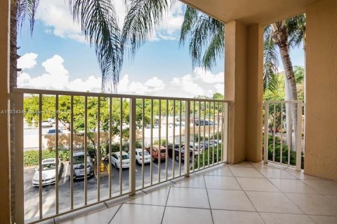 Снять в аренду кондоминиум в Авентура, Флорида 2 спальни, 109.62м2, № 1816517 - фото 4