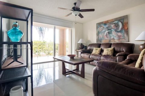 Снять в аренду кондоминиум в Авентура, Флорида 2 спальни, 109.62м2, № 1816517 - фото 5