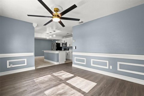 Casa en venta en Altamonte Springs, Florida, 4 dormitorios, 111.95 m2 № 2273224 - foto 10