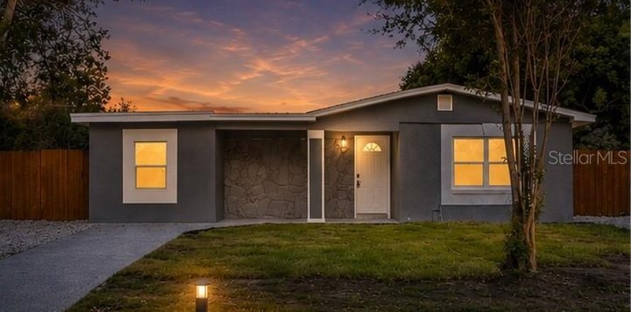Casa en Altamonte Springs, Florida 4 dormitorios, 111.95 m2 № 2273224