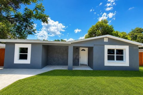 Casa en venta en Altamonte Springs, Florida, 4 dormitorios, 111.95 m2 № 2273224 - foto 2